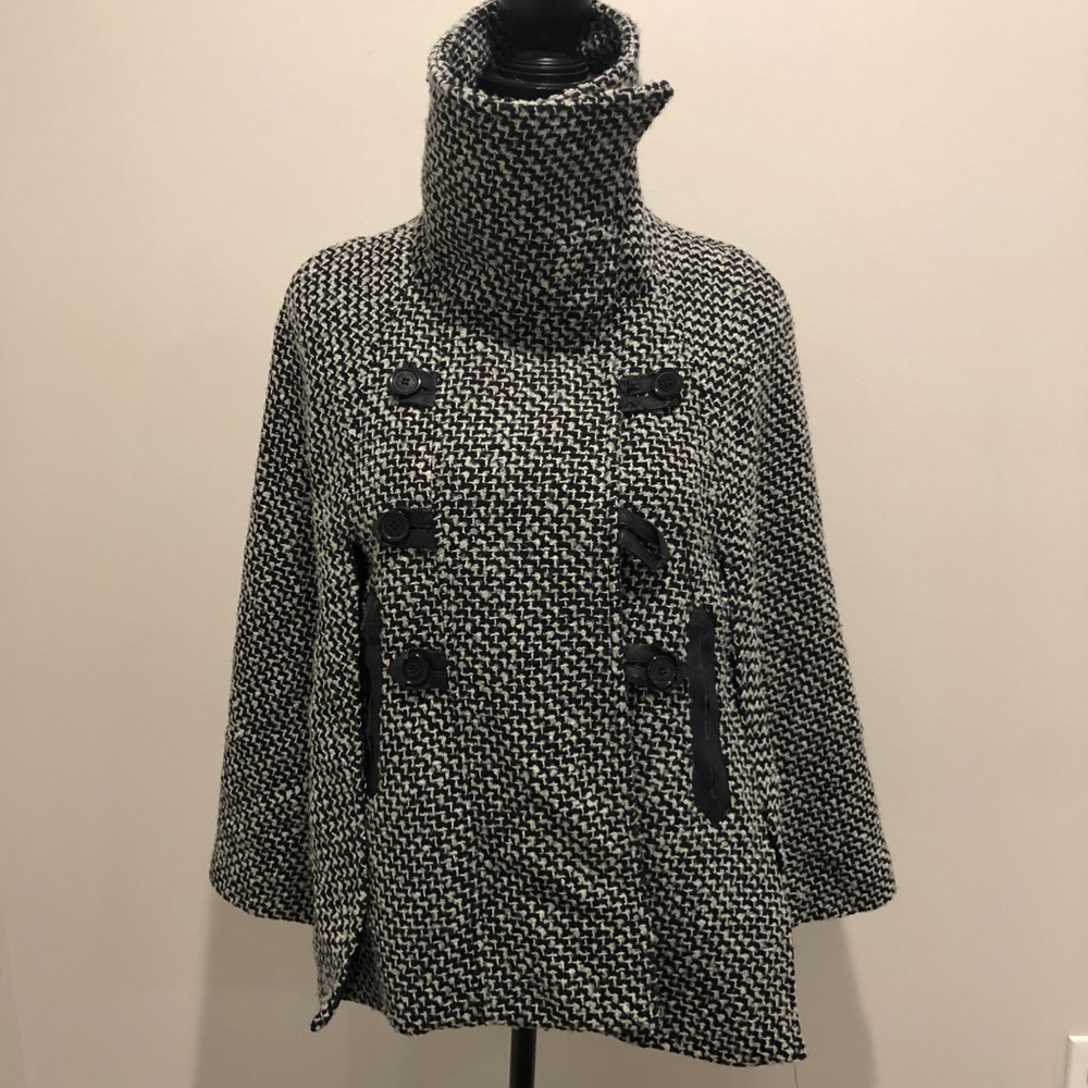 Sweater cape